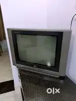 LG FLATRON TV for sale