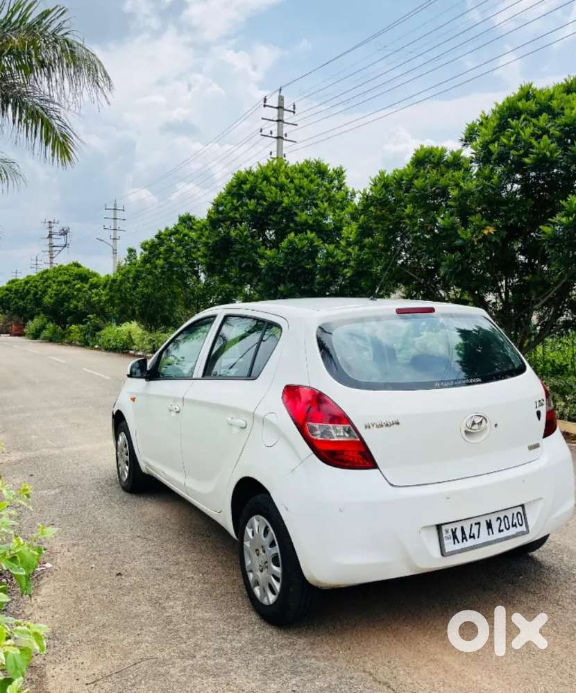 Hyundai i20 2010 Petrol 100000 Km Driven
