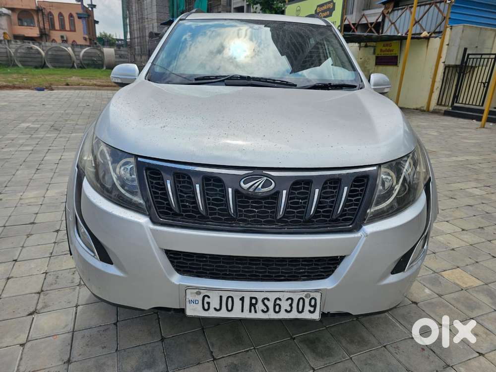 Mahindra XUV500 2.2 W10, 2016, Diesel