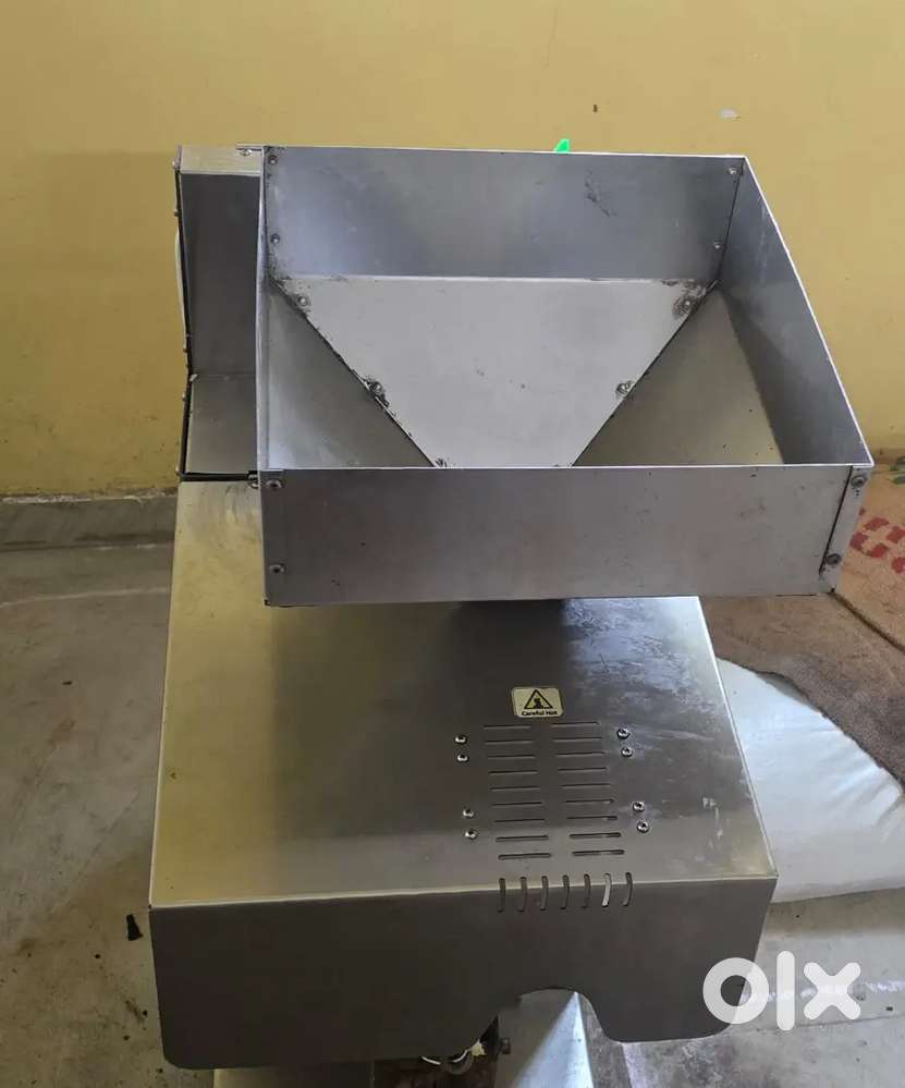 OIL EXTRACTION MACHINE