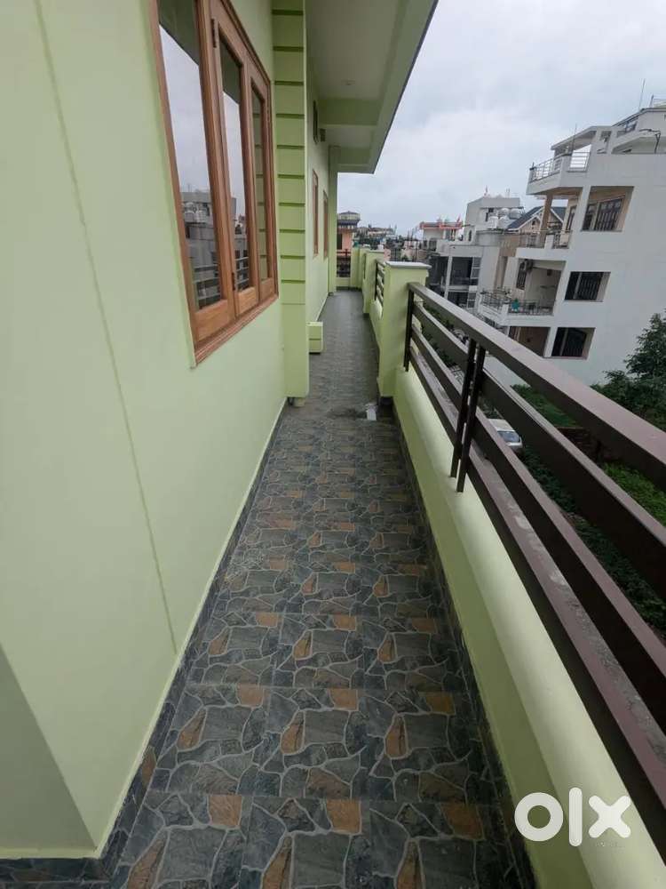 Indipendent without owner 3bhk flat gms road its without owner