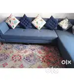 7 seater branded sofa with center table