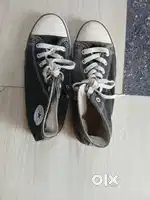 Convers shoesq