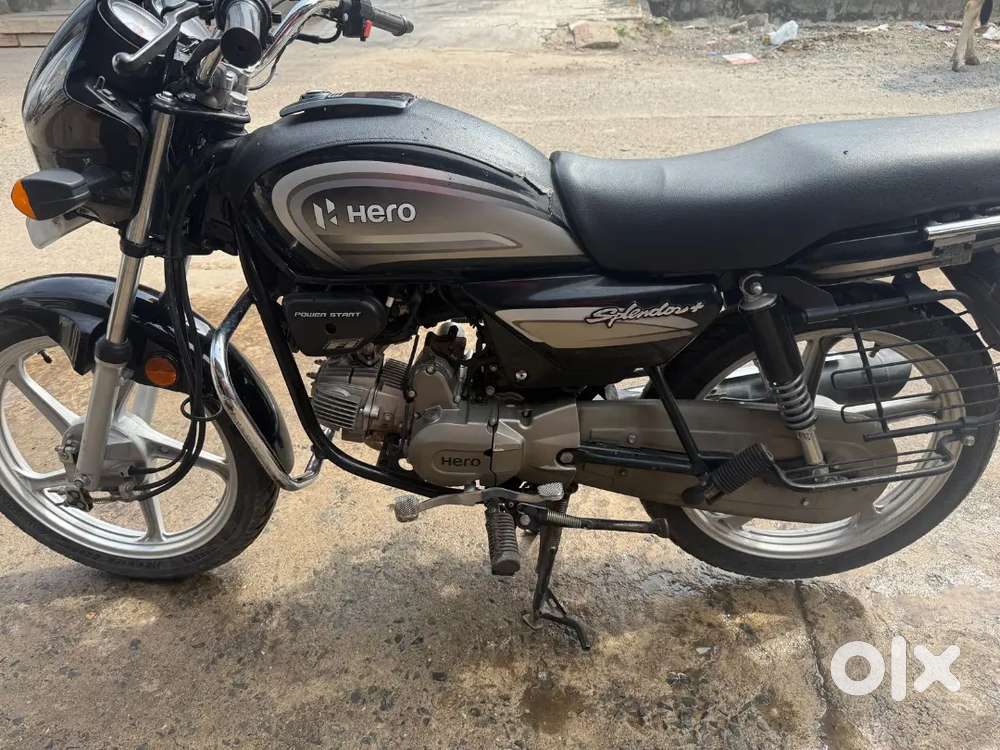 A One condition engine colour batry tyre ok