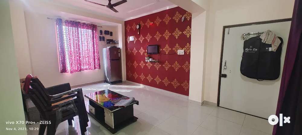 SELL 2BHK FLATE LIFT PARKING WATER ALL FACILITY AVAILABLE