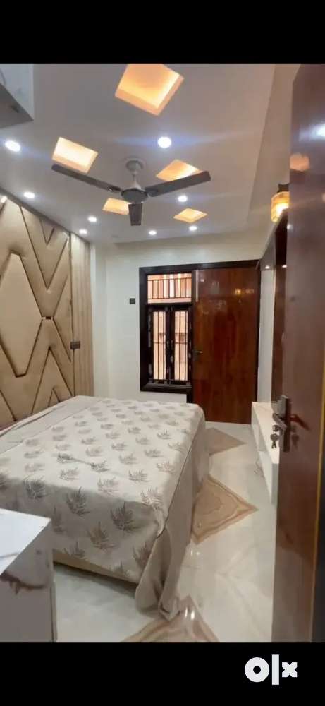 L type 3 bhk flat near dwarka mor with lift and carparking