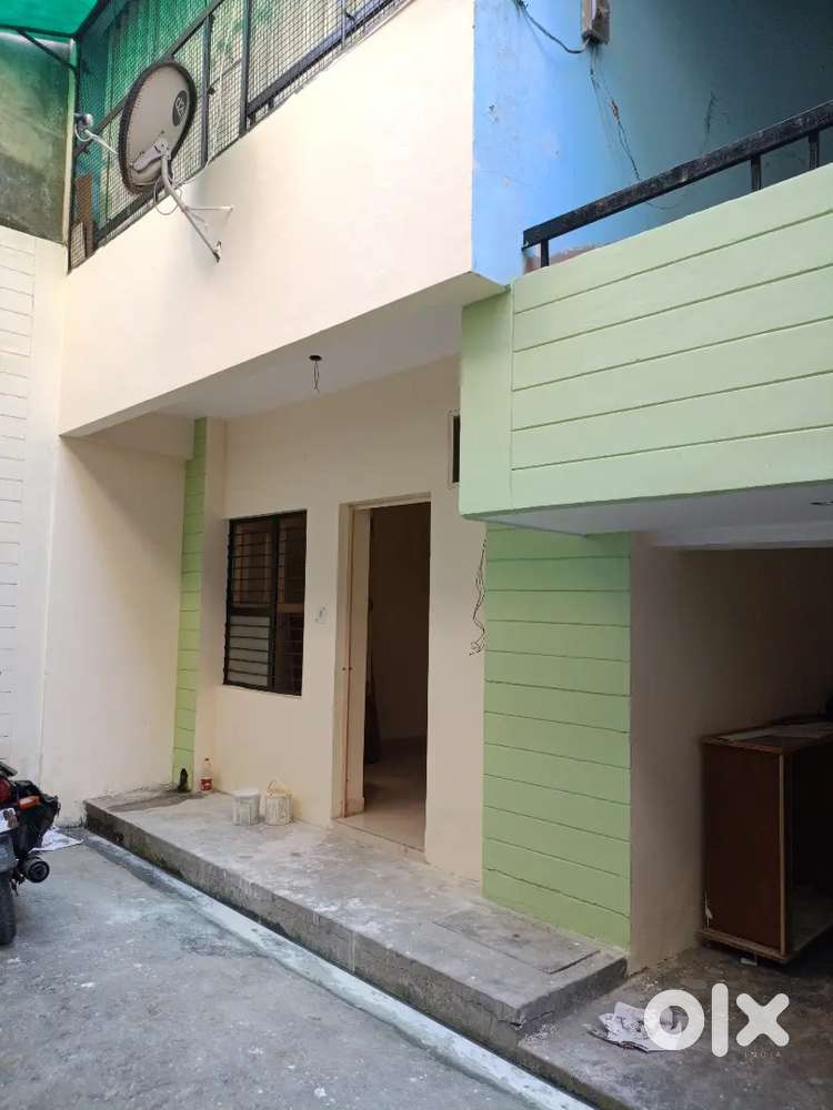 2 Room set Flat at Ground Floor