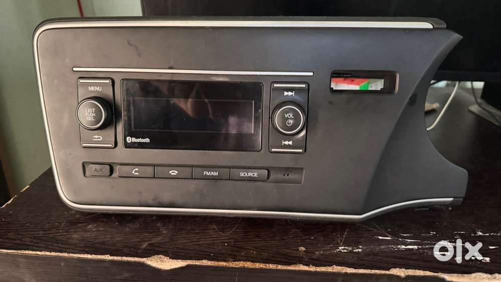 Honda city music player