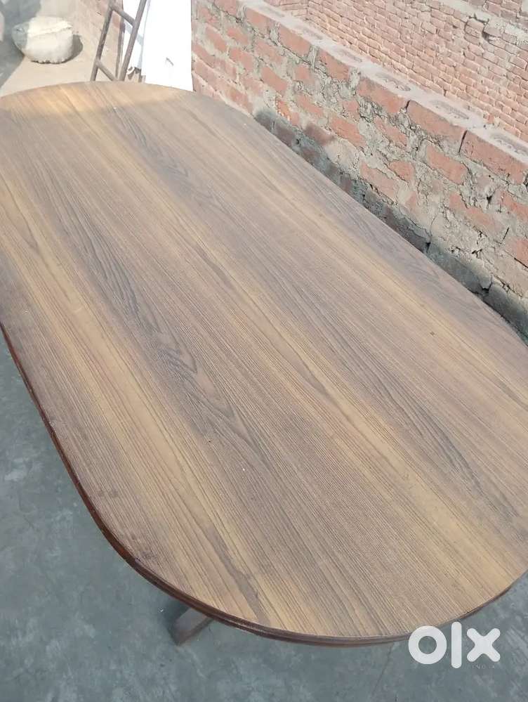 Dinning table and 6 chairs