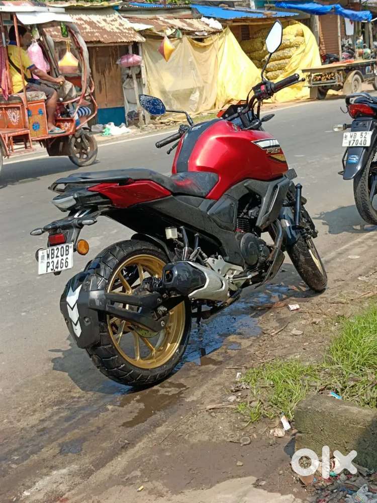 Model fzs  versen 3 2023 condition very good. No cash no problem