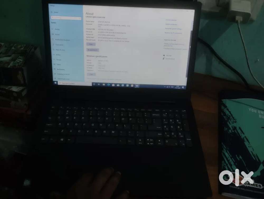 Lenovo IdeaPad 4GB/500 SSD Intel core i3, 3years old