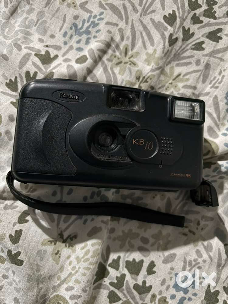 Kodak kb-10 35mm camera