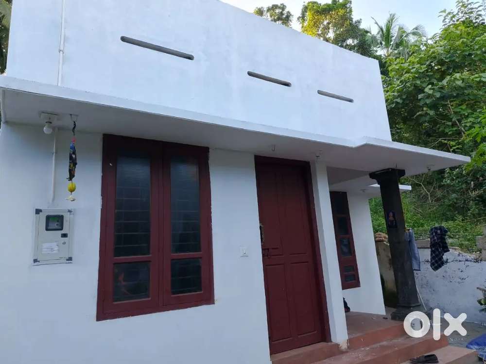 HOUSE FOR RENT IN MALAYAM