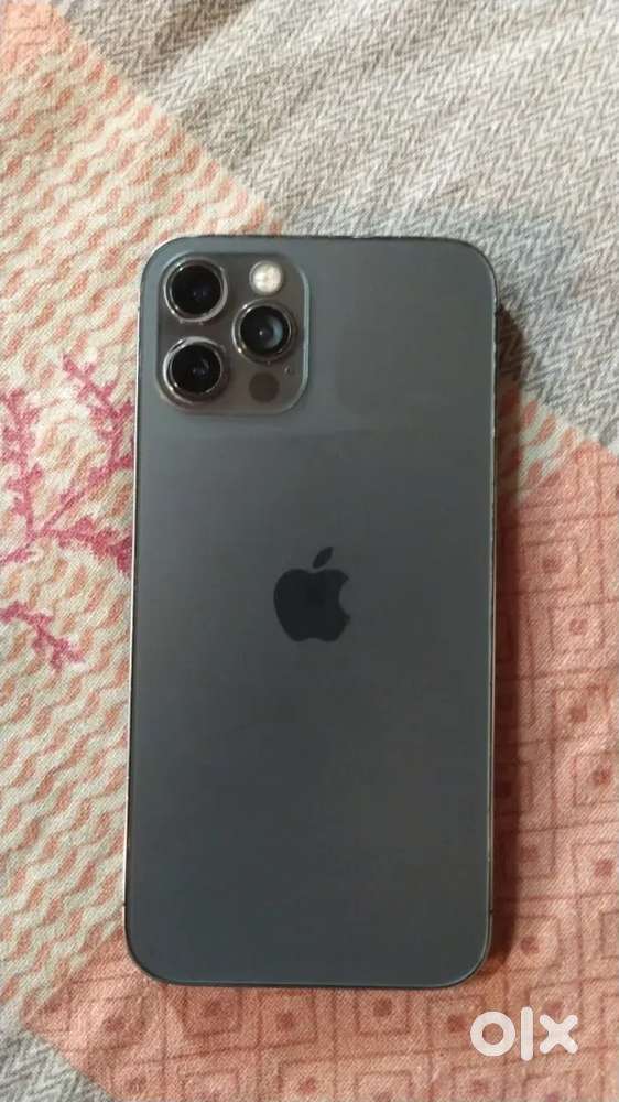 I phone 12 pro 128gb  battery change haa bhut%100 ha  all orginal divi