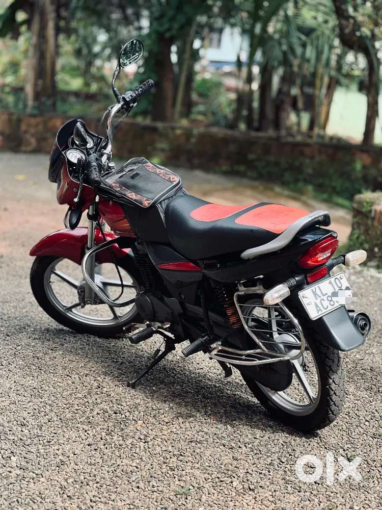 Full clean and neet vehicle engine also full clear tyre back front 80%