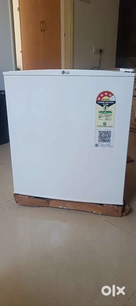 Refrigerator (43 L)