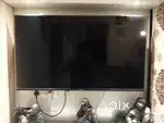 I am selling 43 inch smart tv