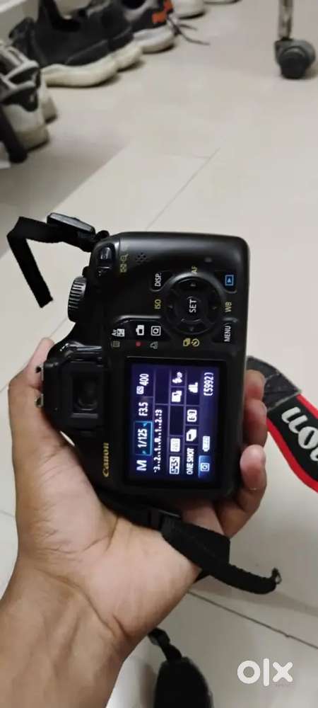 Best camera canon D1100