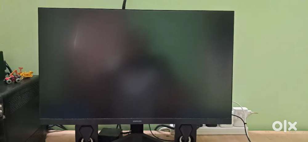 Samsung 24 inch FHD monitor