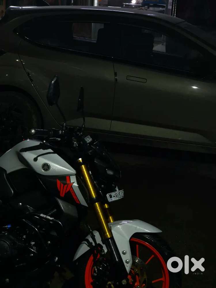 Good condition brand new chain set installed.