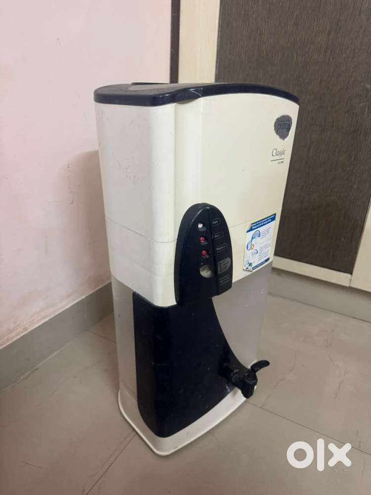 Gravity water filter