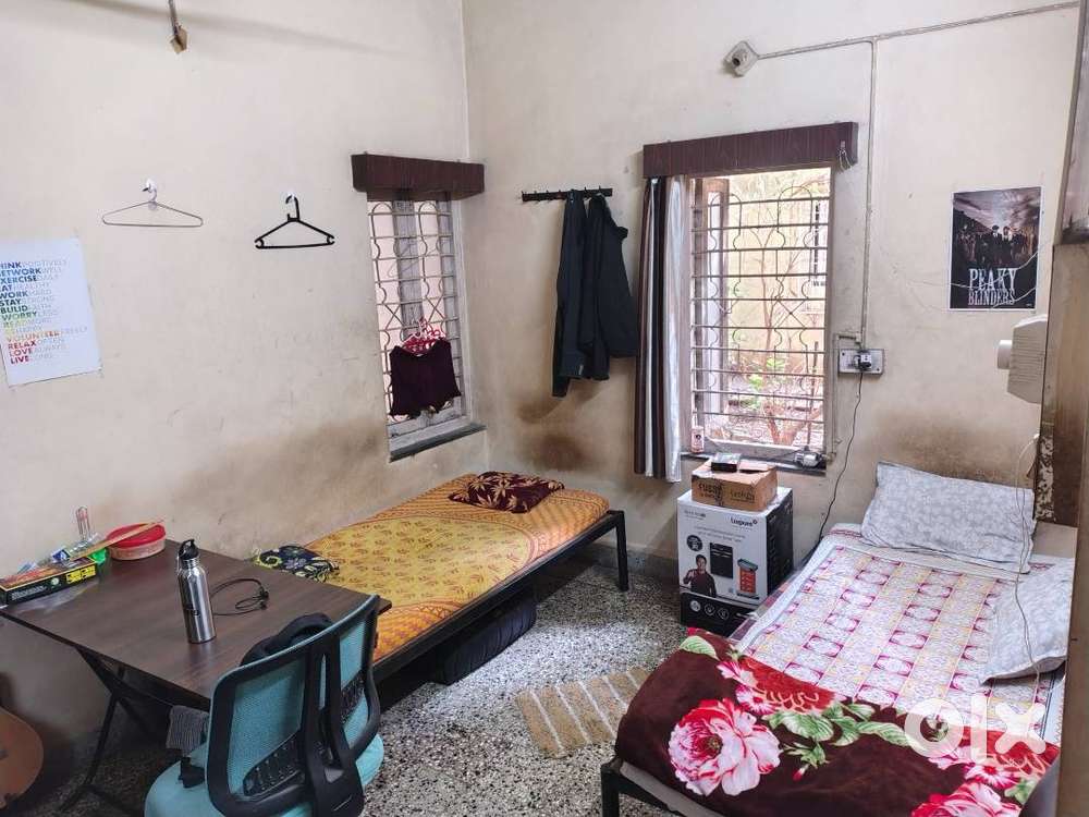 AUNDH- NEED MALE FLATMATES PRICE INCLUDE: RENT+ WIFI+ FOOD+ ELEC-BILL