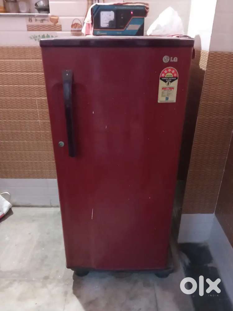 LG fridge 190 L for sale