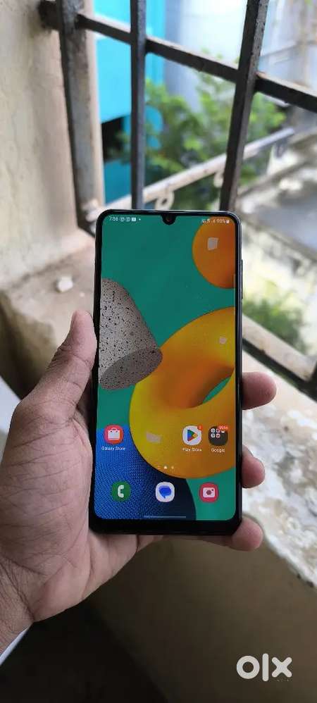 Samsung m32 6gp ram /128gp rom