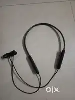 EAR PHONES BOAT
