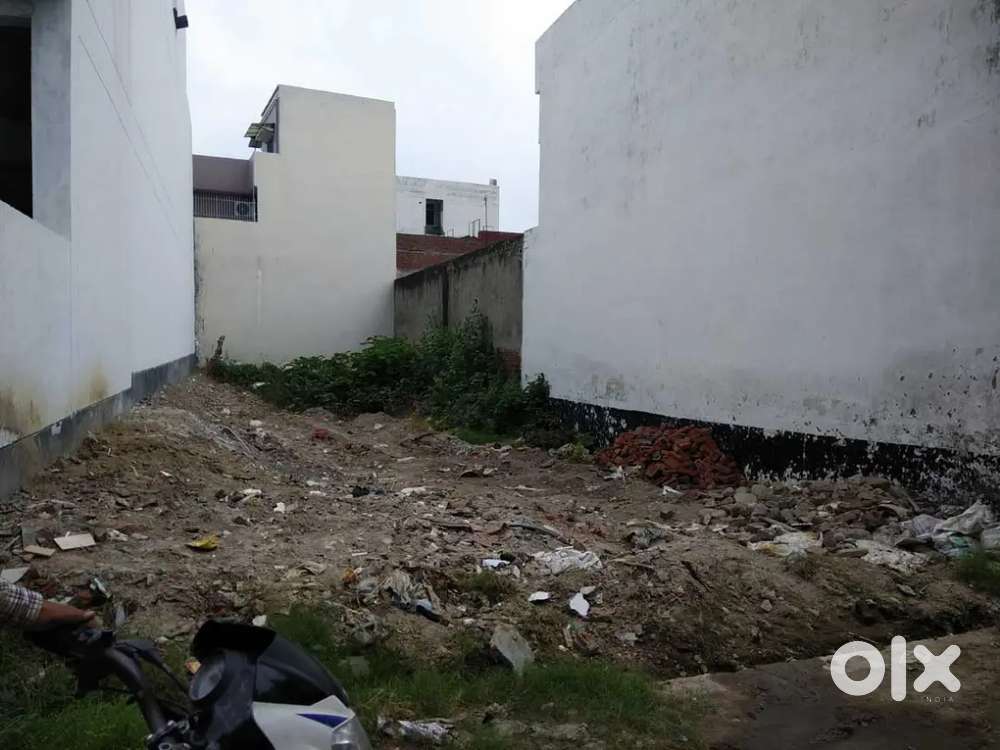 250 gaj for sell in surya nager