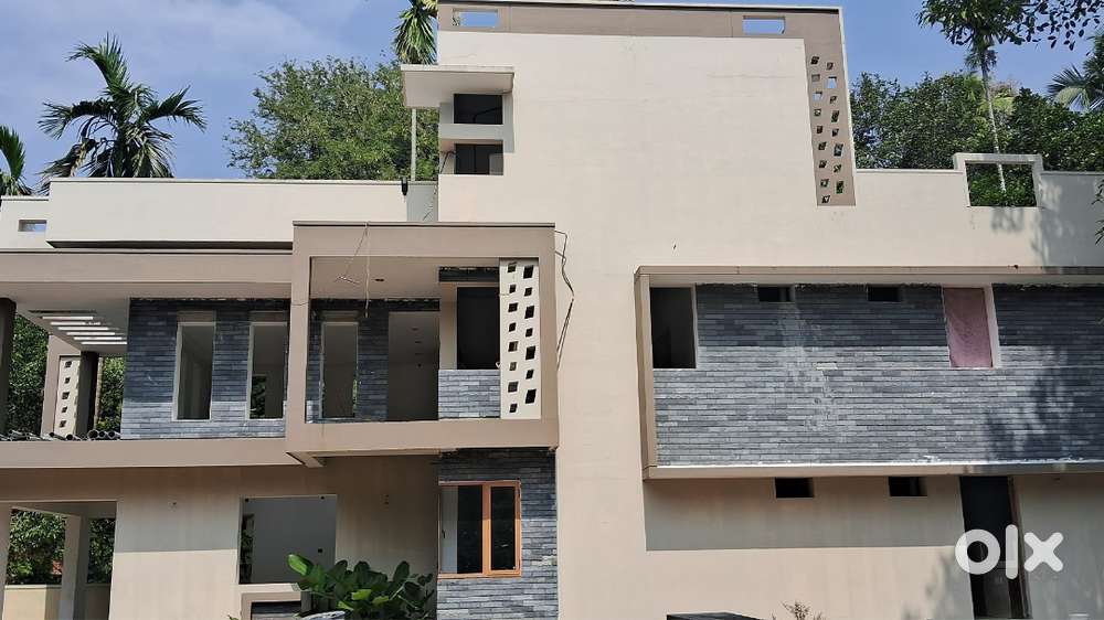 Villa for sale in Ernakulam P-01112