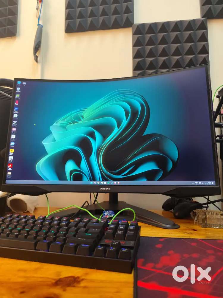 Samsung odyssey G5 144hz 2k resolution Curve Gaming Monitor