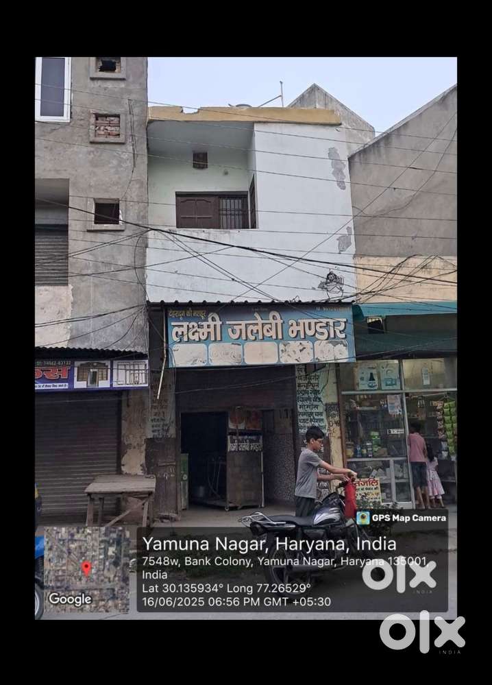 Commercial shop for sale in main market