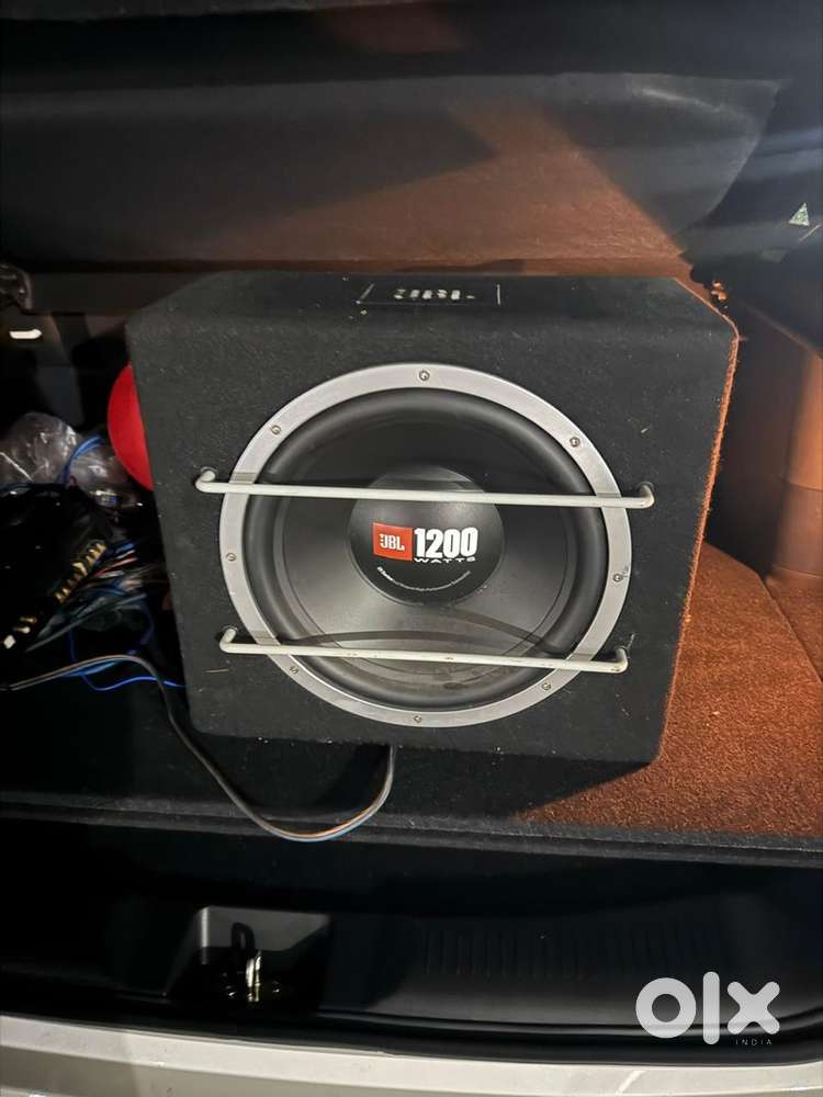 JBL Bass tube 1200 wt  sony emplyfire