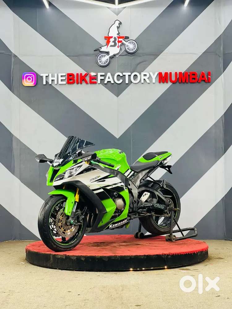 KAWASAKI ZX10R (FULLY LOADED)(the bike factory )