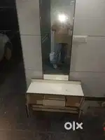 Dressing table