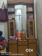 1Double bed2dressingtable3mixergrinder4tarankpeti5standingfan6mandir