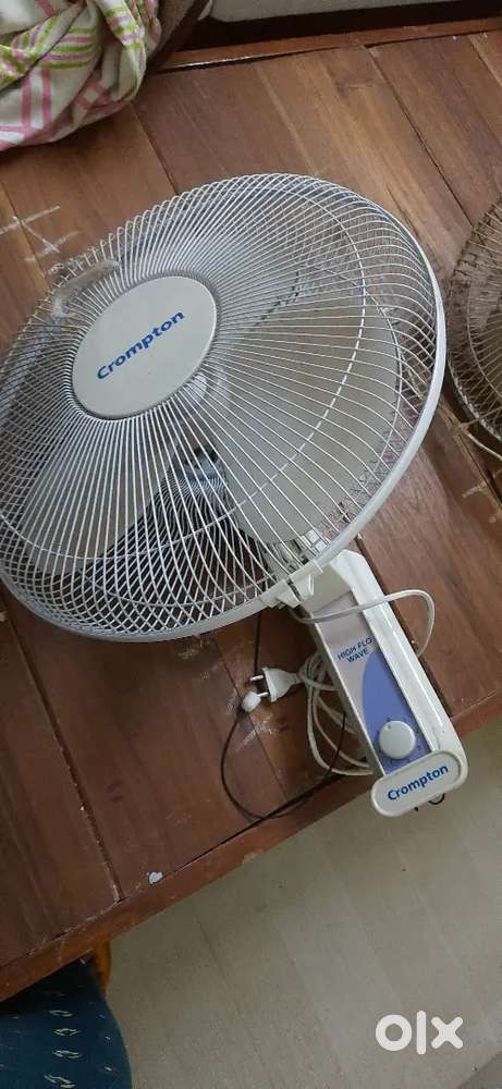 Cromptonwall mount fan