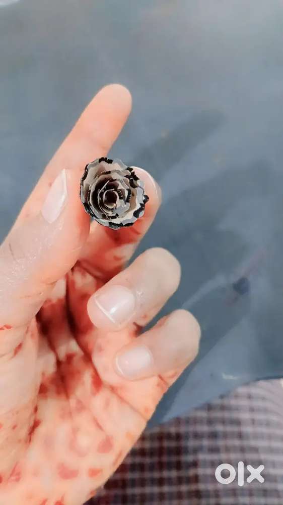 Mujhe maths ka koi teacher cahhiye jo basic se padhaye mujhe please