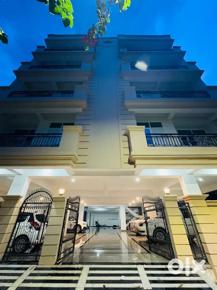 2 & 3 BHK Luxry Flats in Indira Nagar, Lucknow, Near Metro station