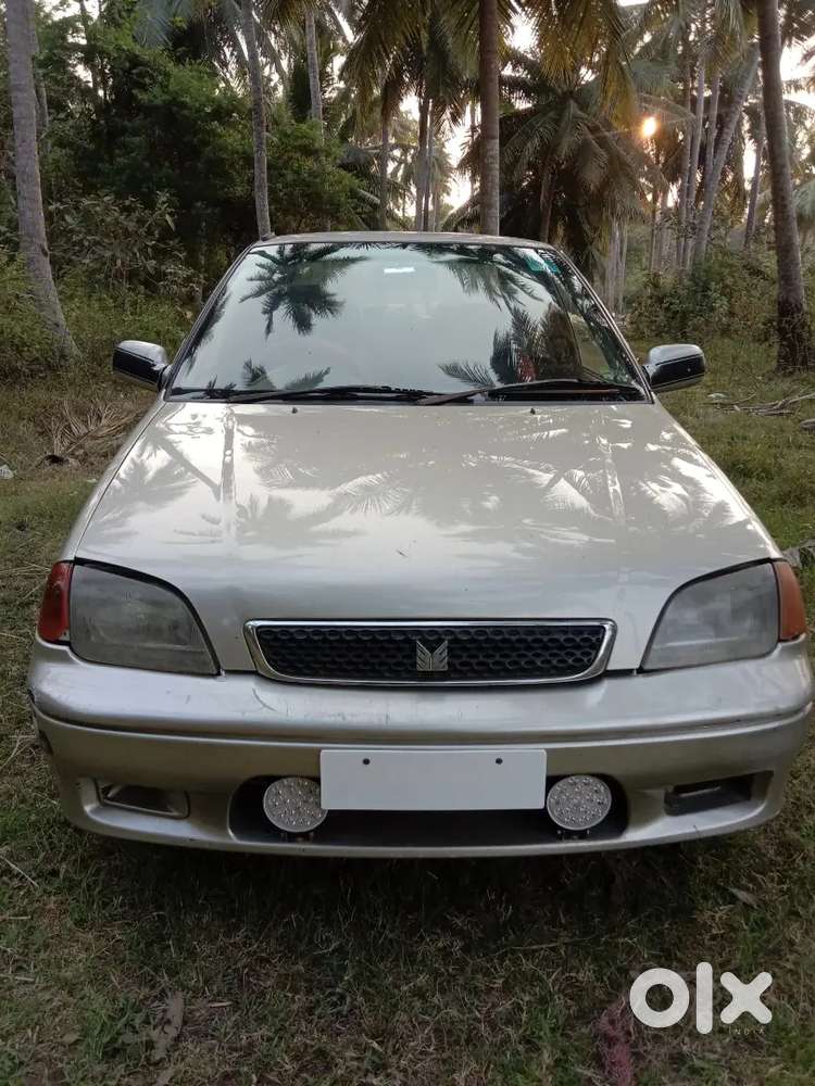 Maruti Suzuki Esteem 2004