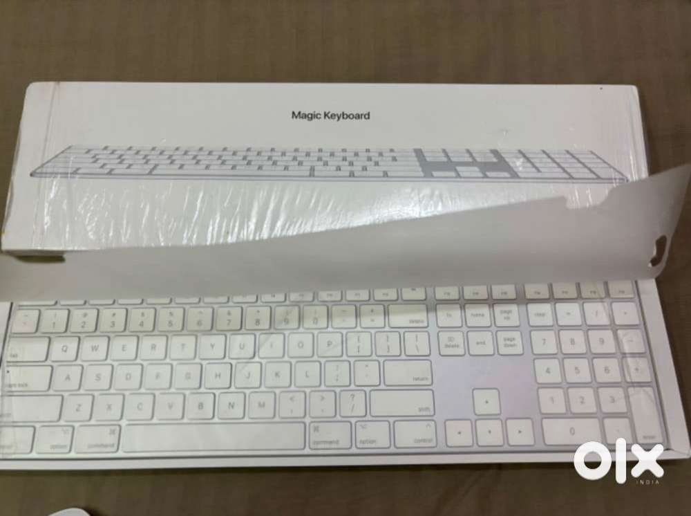 Apple Magic Keyboard (only)