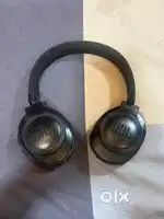 JBL headphone
