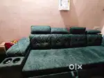 Big L tye sofa sumbed best material used in good condition