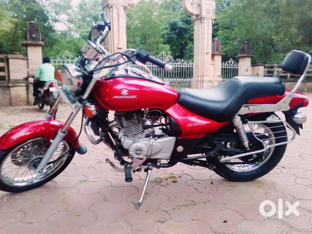 Sell my Bajaj Avenger 220 red colour new condition