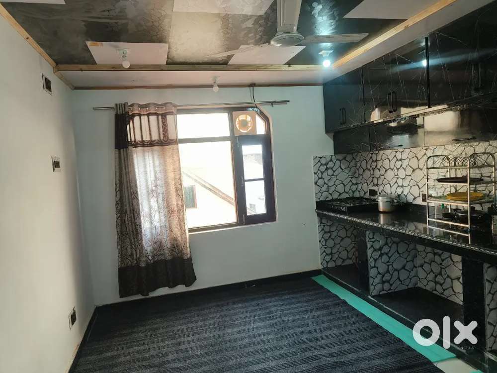 A fully furnished 4 BHK is available for rent.