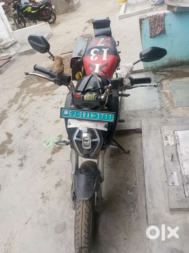 RV 400 sell bike 3 year old and no problem bike