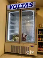 VOLTAS 1000L Vertical Visi Freezer