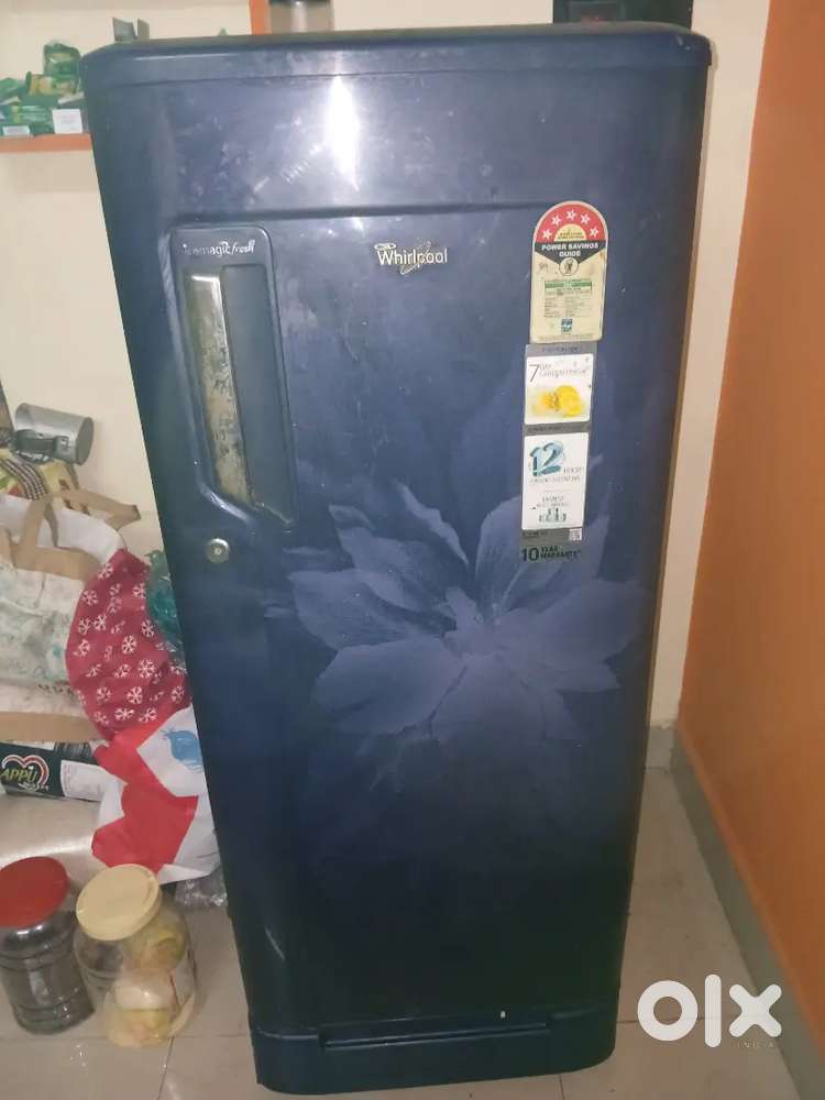 Whirlpool single door fridge