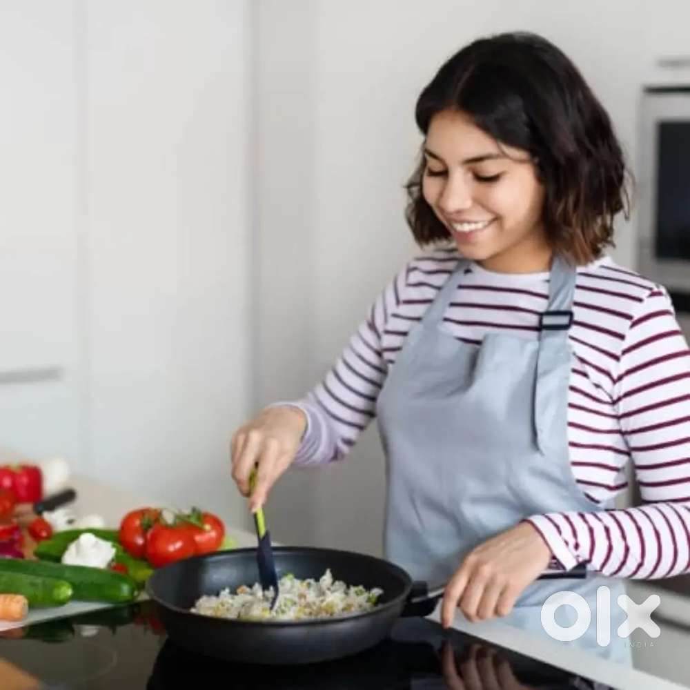 हमें घरेलू काम करने वाले लड़कियों और महिलाओं की आवश्यकता है